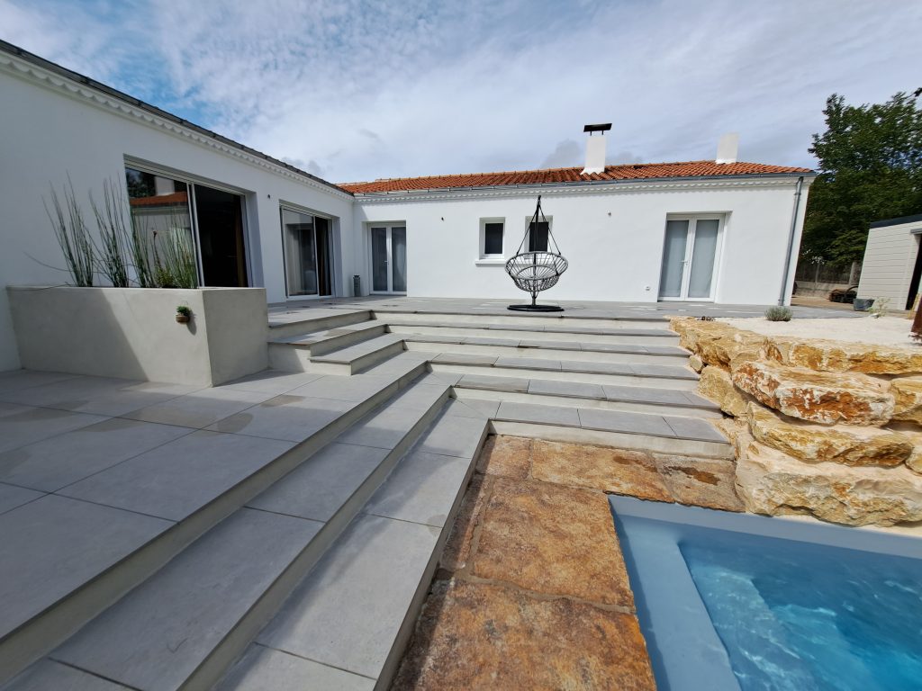 aménagement extérieur à Saint Jean de Monts réalisation Espace Cour